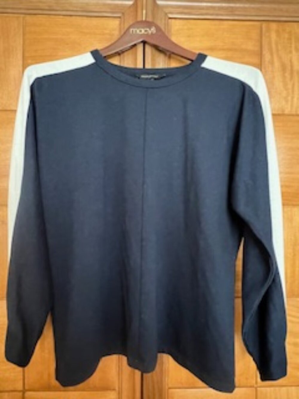 Banana Republic - Blue & White Top - Large - Excellent Condition